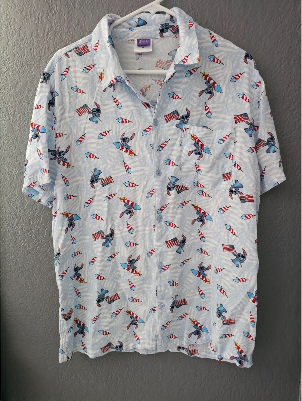 Men's Disney Stitch Button Down Shirt Size XL Blue Patriotic USA Flag July 4th